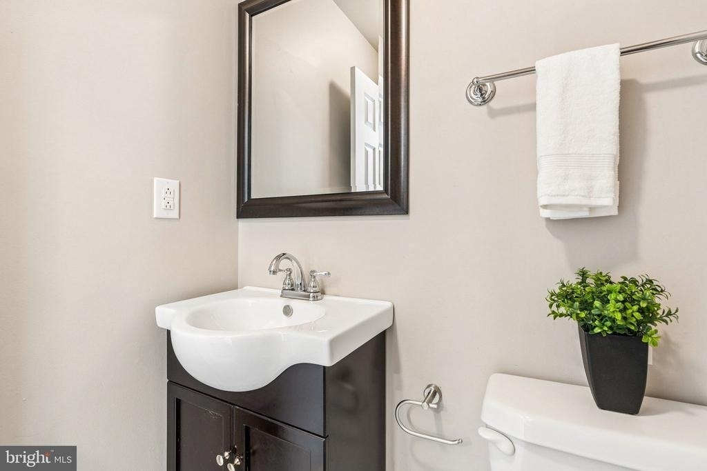 3820 Rolling Way - Photo 10