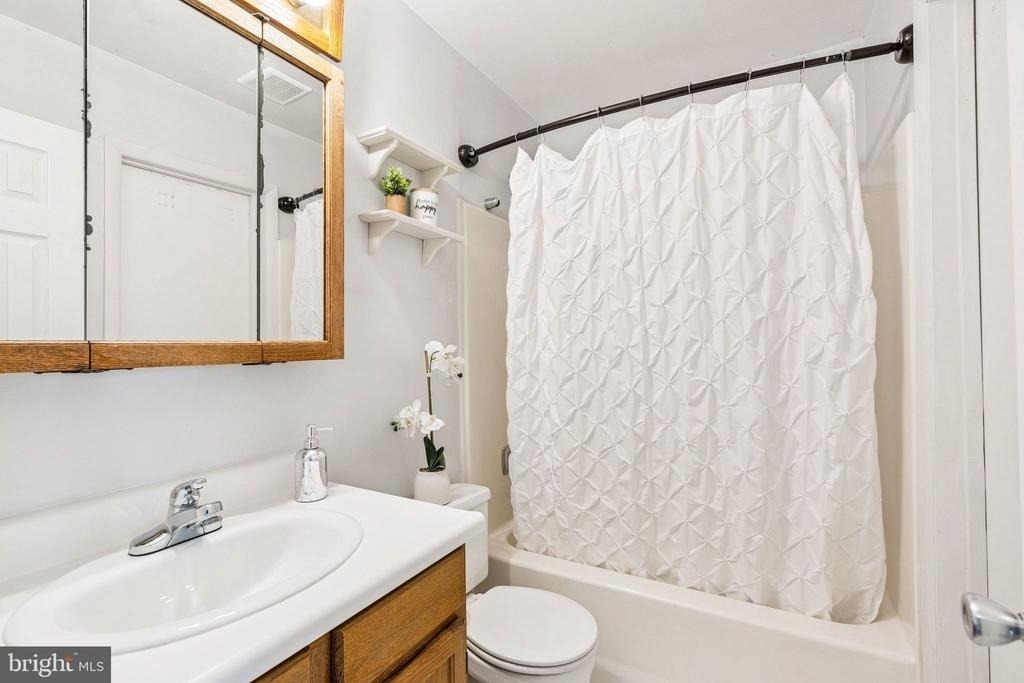 3820 Rolling Way - Photo 23