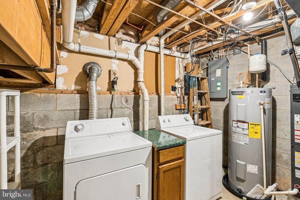 3820 Rolling Way - Photo 32