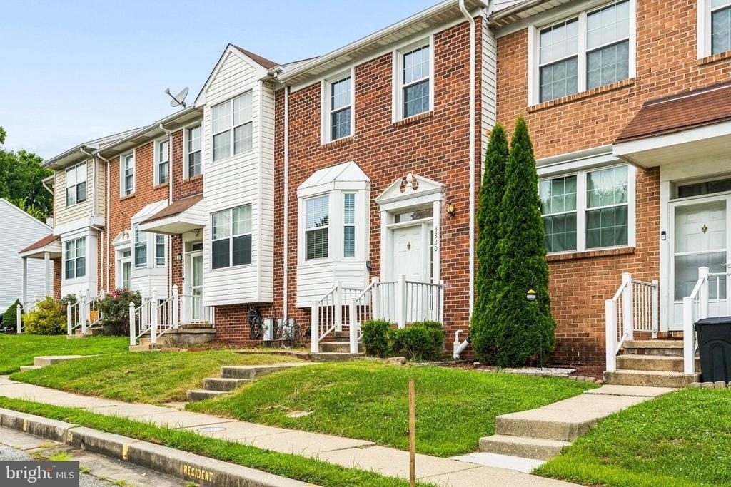 3820 Rolling Way - Photo 3
