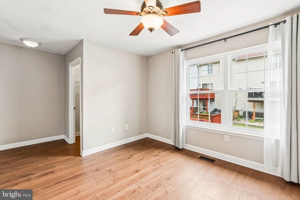 3820 Rolling Way - Photo 19