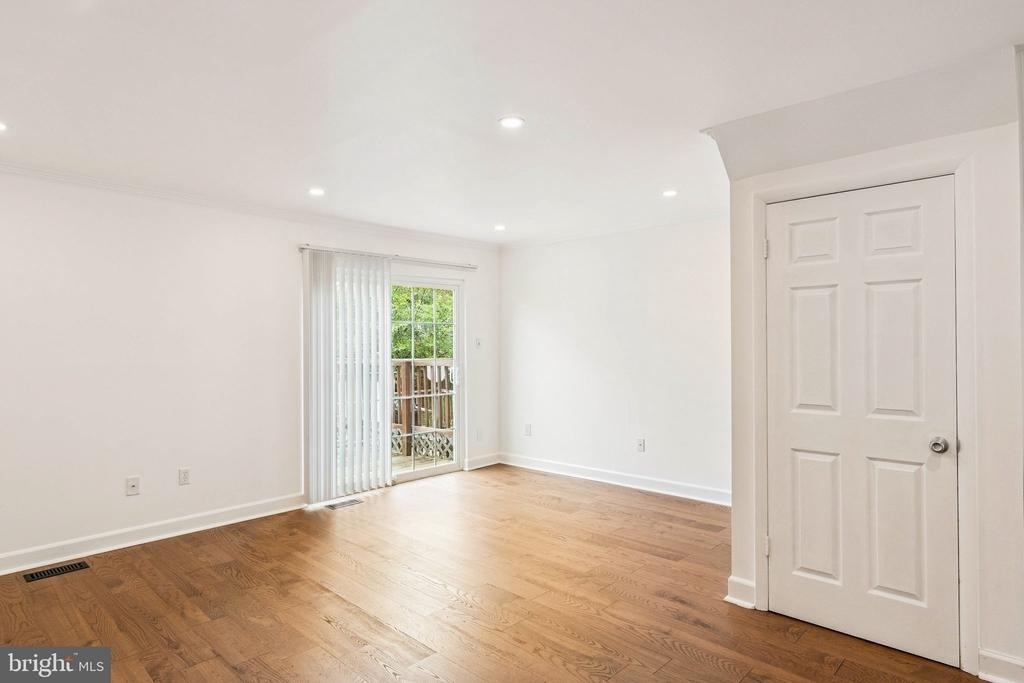 3820 Rolling Way - Photo 17