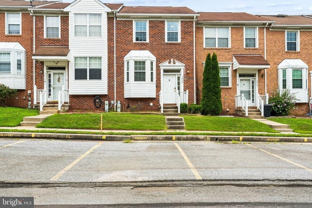 3820 Rolling Way - Photo 4