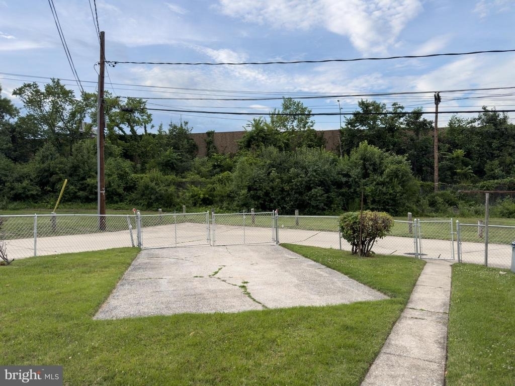 926 Regina Drive - Photo 26