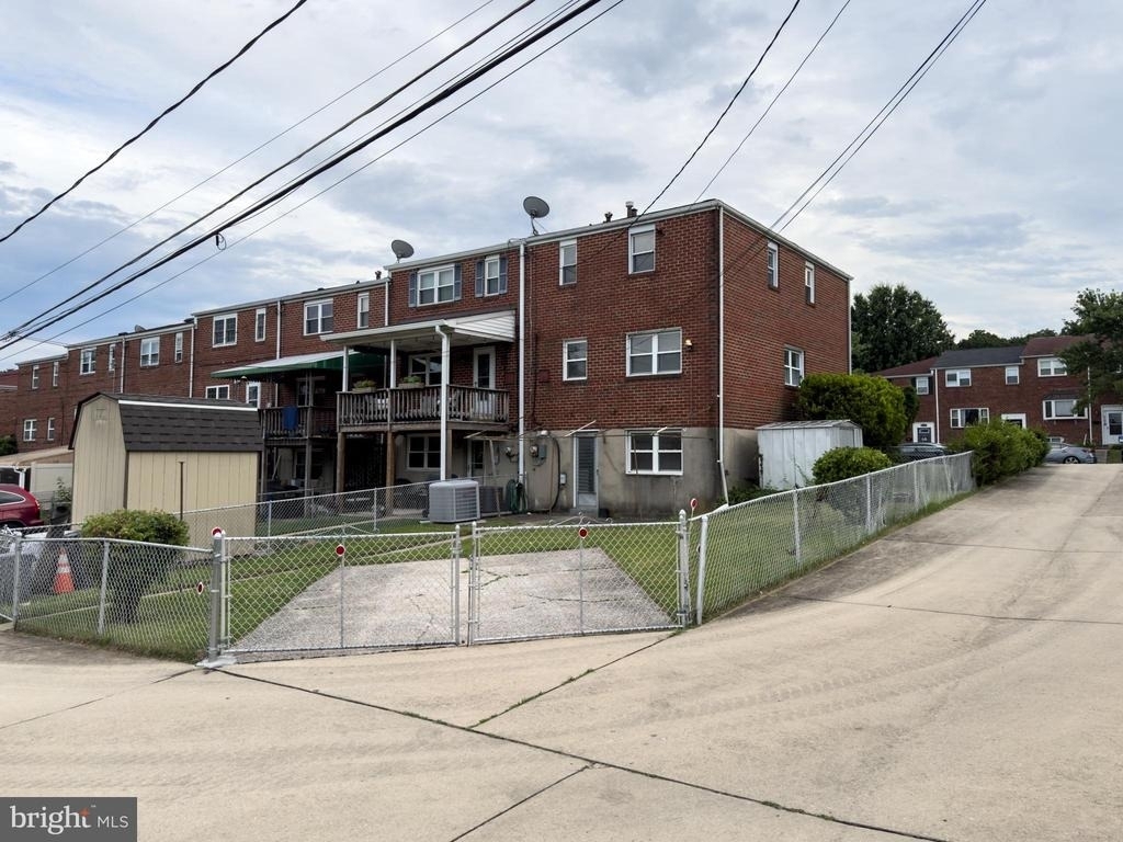 926 Regina Drive - Photo 29