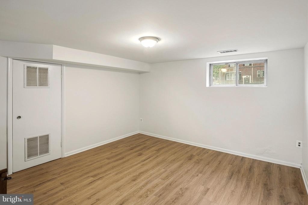 926 Regina Drive - Photo 21