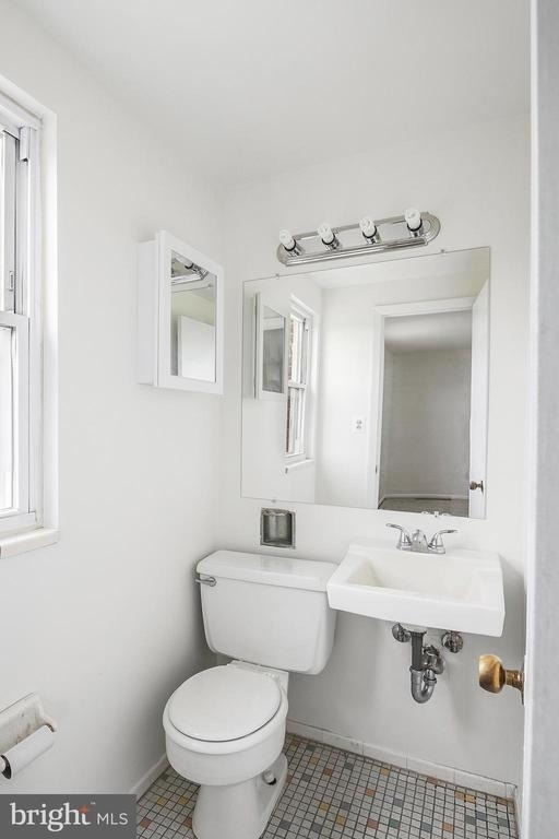 926 Regina Drive - Photo 13