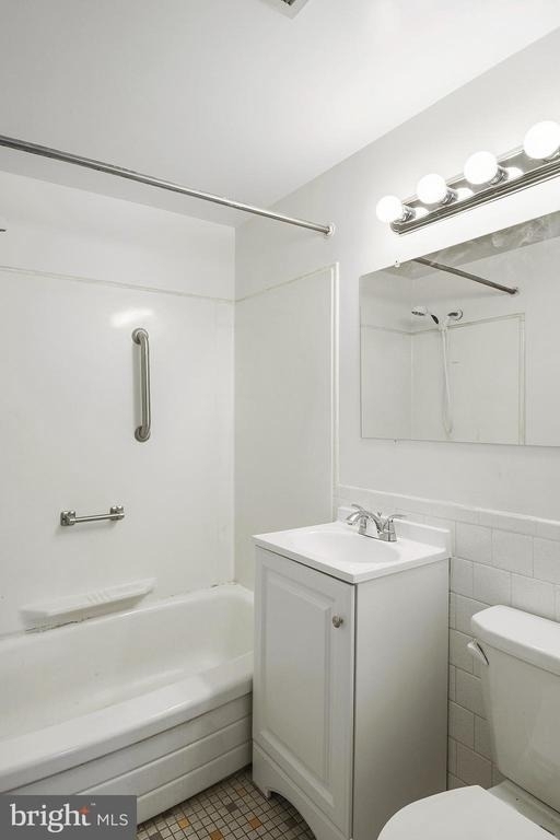 926 Regina Drive - Photo 14