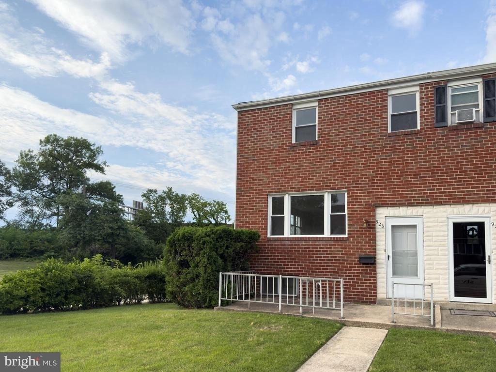 926 Regina Drive - Photo 1