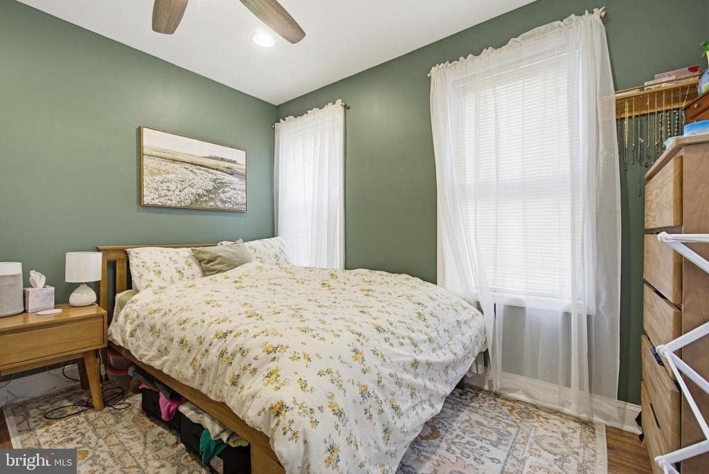 1429 Olive Street - Photo 11