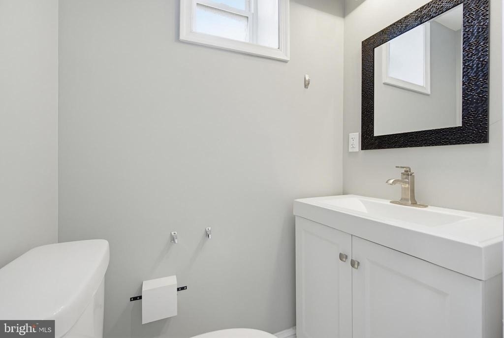 1429 Olive Street - Photo 9