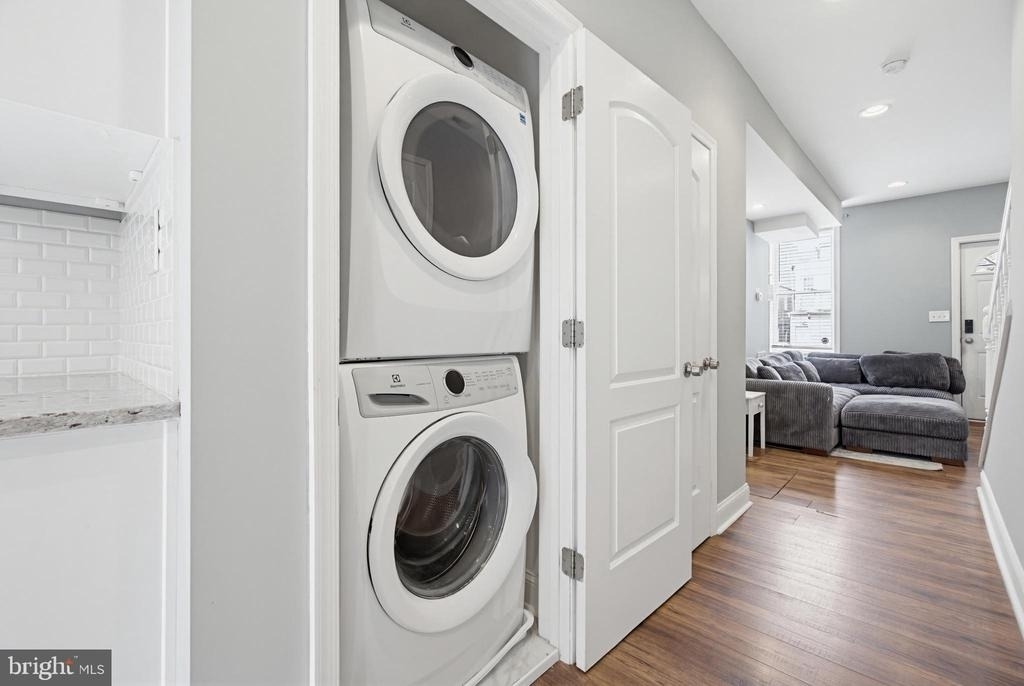 1429 Olive Street - Photo 8