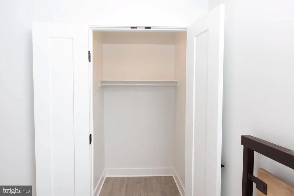 1742 Fleet Street - Photo 6