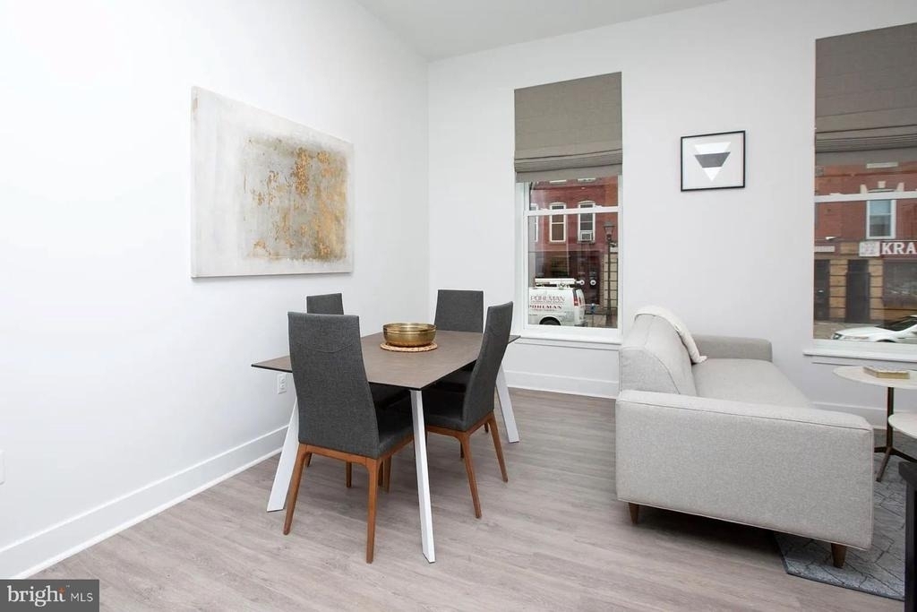 1742 Fleet Street - Photo 3