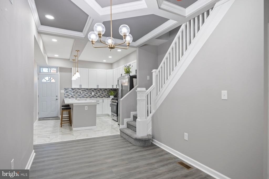 723 N Luzerne Avenue - Photo 7