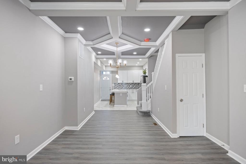 723 N Luzerne Avenue - Photo 5