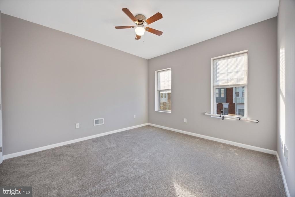 723 N Luzerne Avenue - Photo 14