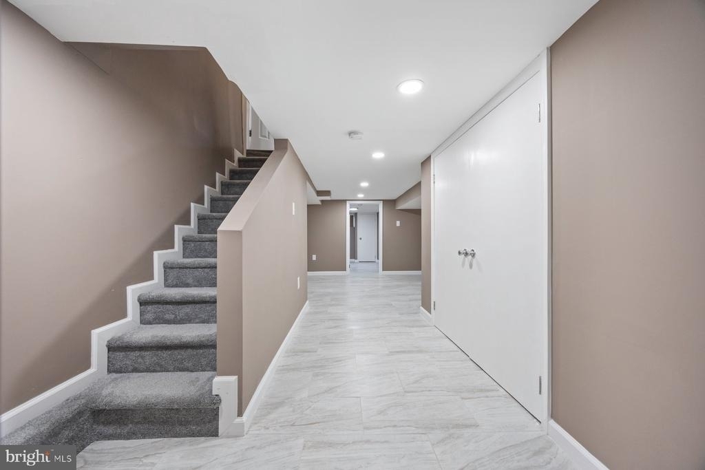 723 N Luzerne Avenue - Photo 24