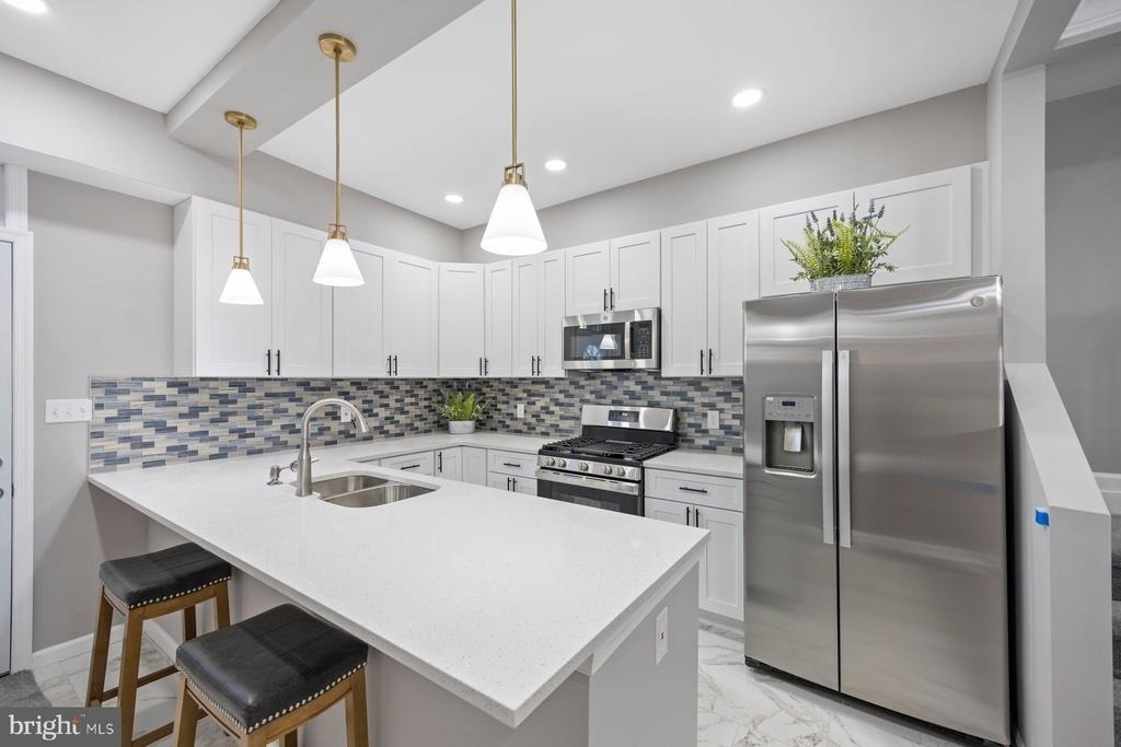 723 N Luzerne Avenue - Photo 10