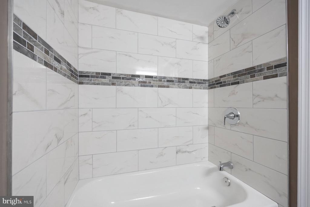 723 N Luzerne Avenue - Photo 29