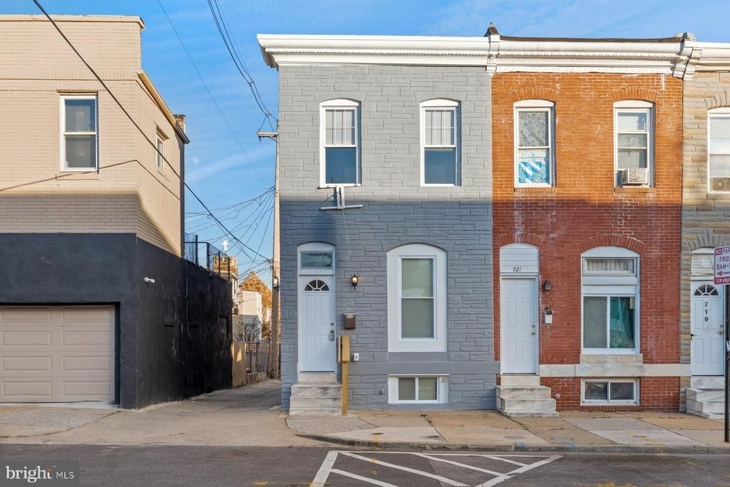 723 N Luzerne Avenue - Photo 0
