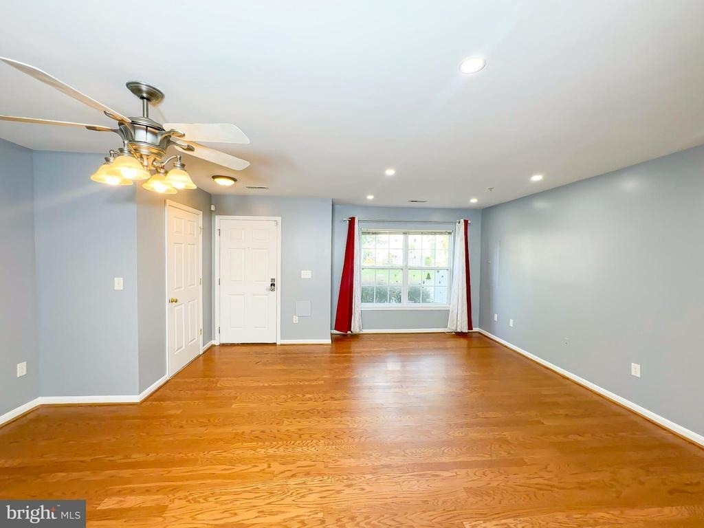 1632 Briarview Court - Photo 3