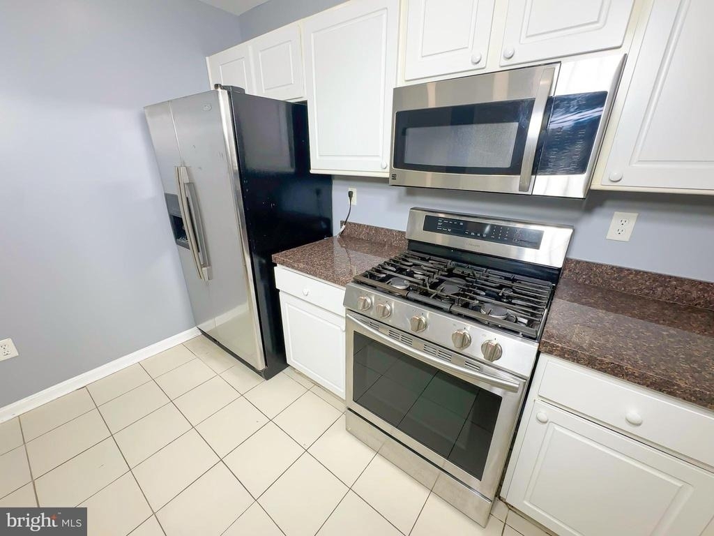 1632 Briarview Court - Photo 4