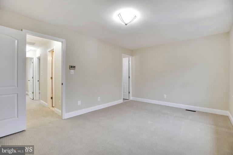 2050 Forest Hill Lane - Photo 8
