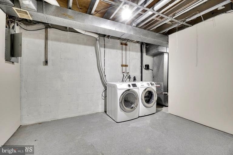 2050 Forest Hill Lane - Photo 17