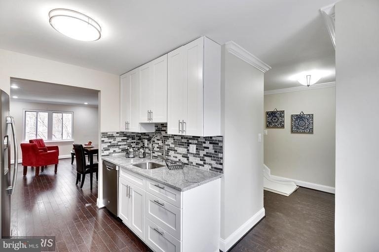2050 Forest Hill Lane - Photo 6