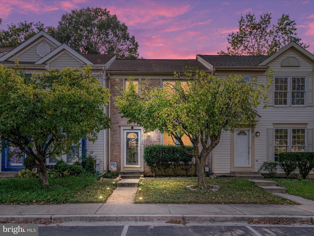 2139 Commissary Circle - Photo 0