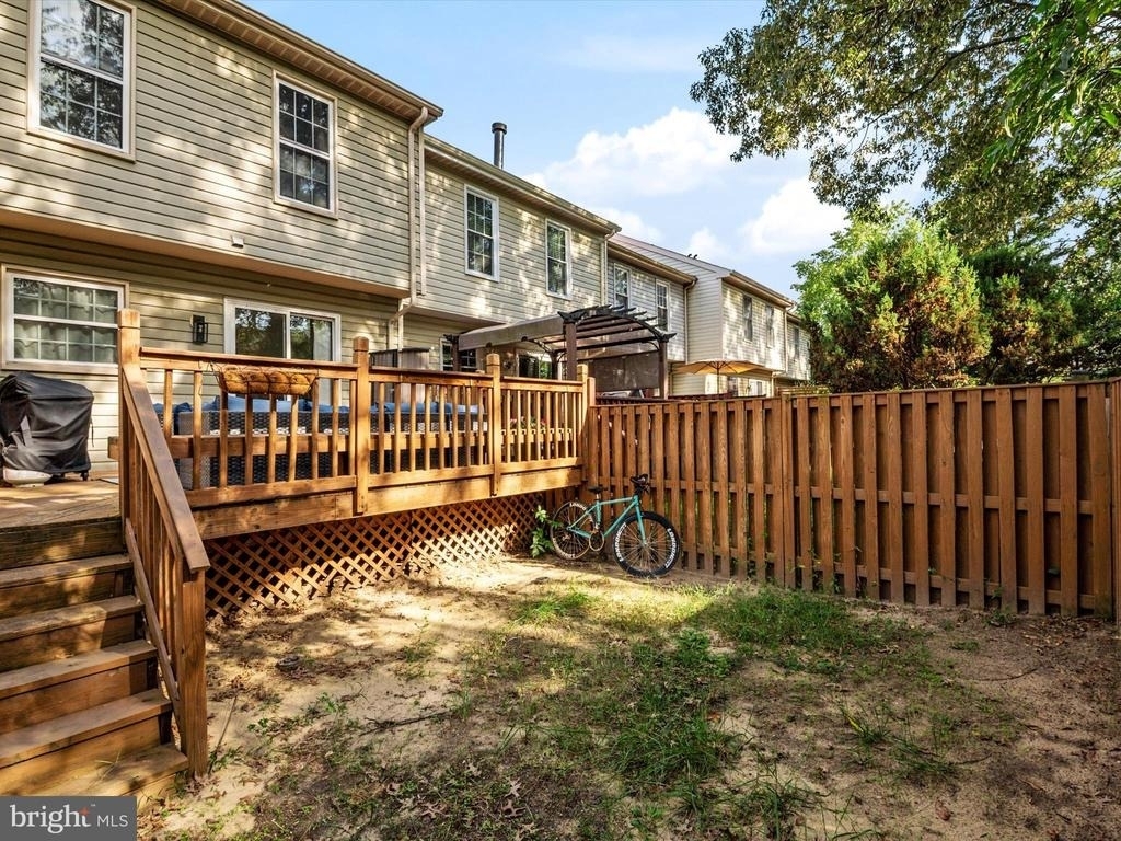 2139 Commissary Circle - Photo 37