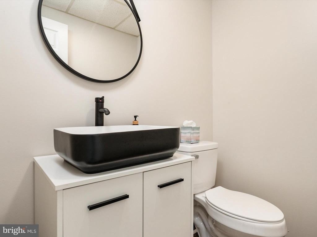 2139 Commissary Circle - Photo 35