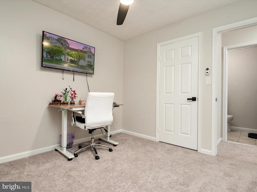 2139 Commissary Circle - Photo 31