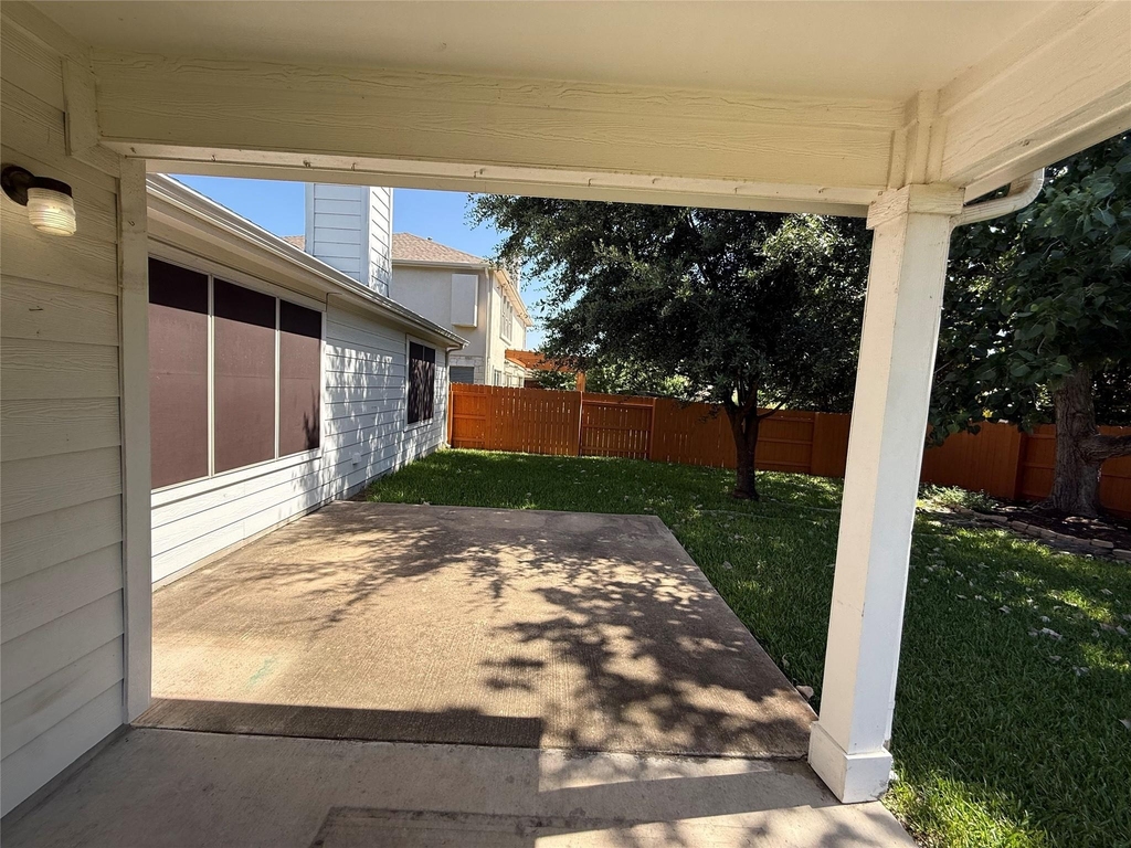645 Arrowood Pl - Photo 22