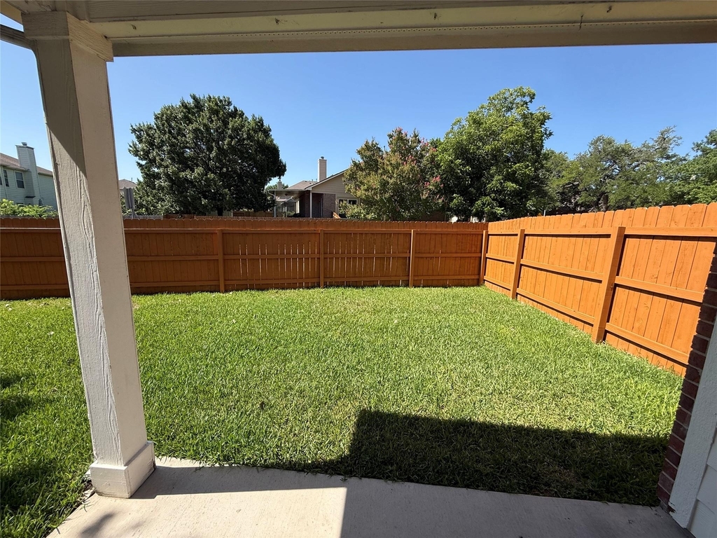 645 Arrowood Pl - Photo 23