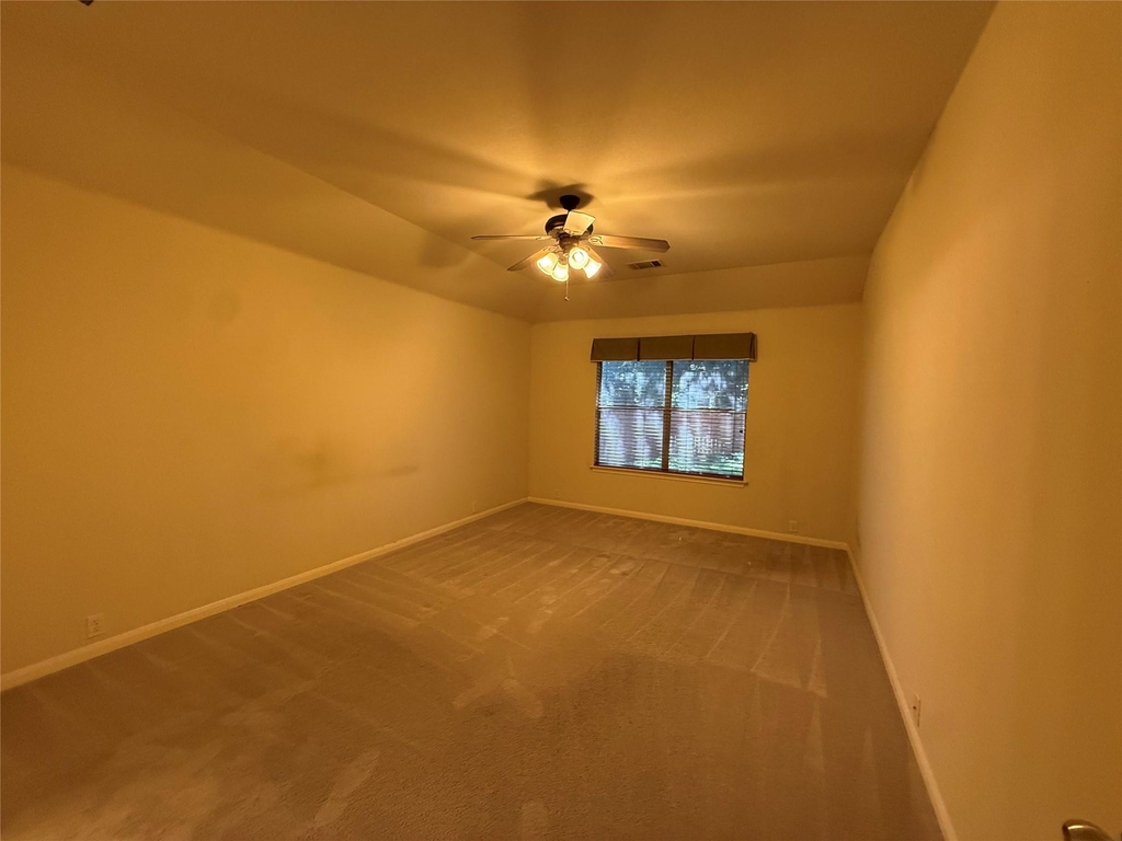 645 Arrowood Pl - Photo 8
