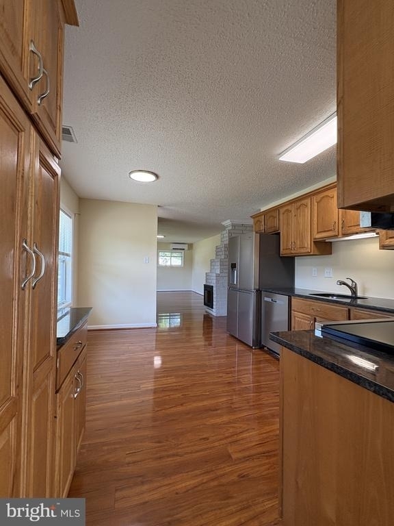 52 Chaucer Drive - Photo 10