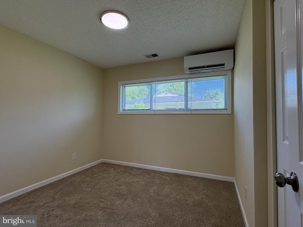 52 Chaucer Drive - Photo 15