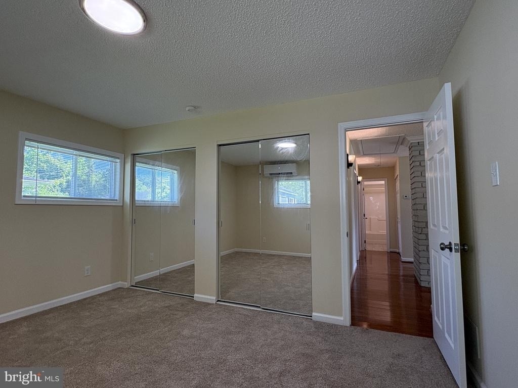 52 Chaucer Drive - Photo 13