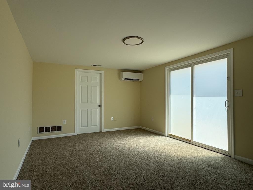52 Chaucer Drive - Photo 8