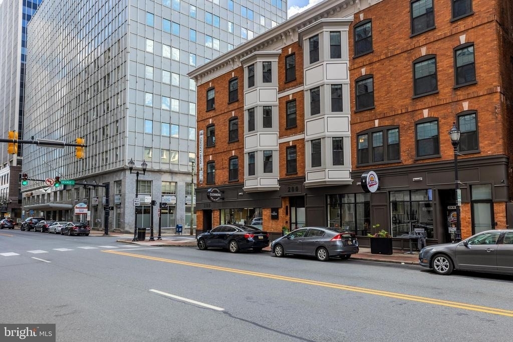 200 W 10th Street - Photo 17