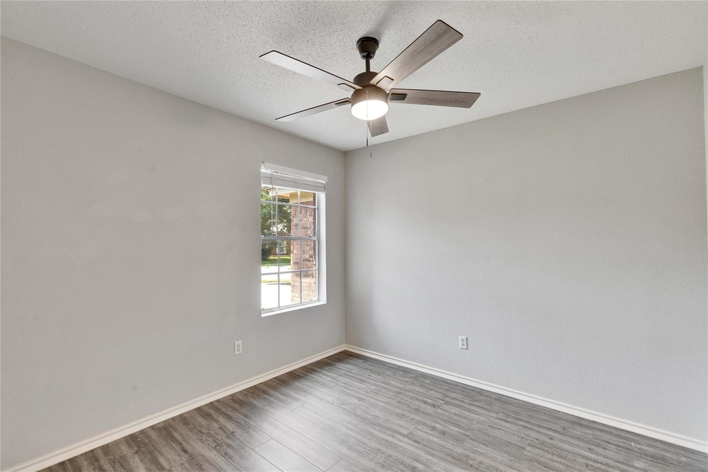 1403 Gulf Way - Photo 17