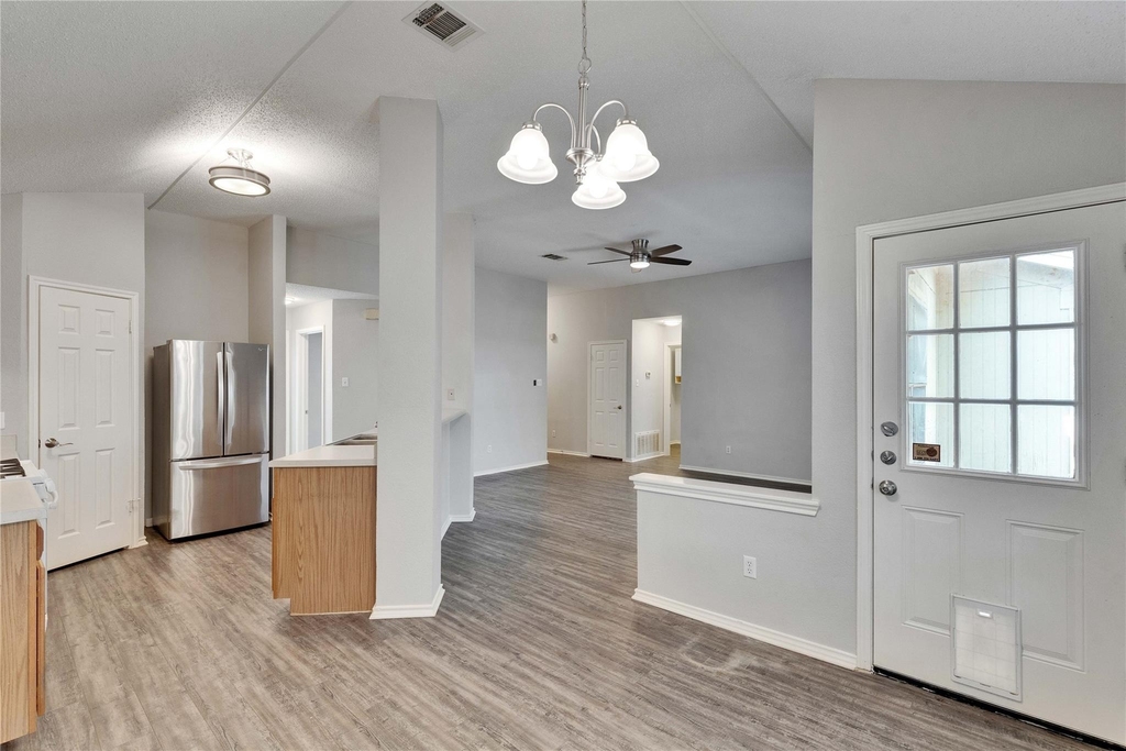 1403 Gulf Way - Photo 7