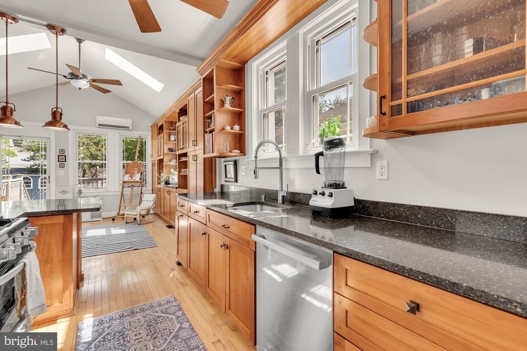 821 Elder Street Nw - Photo 9