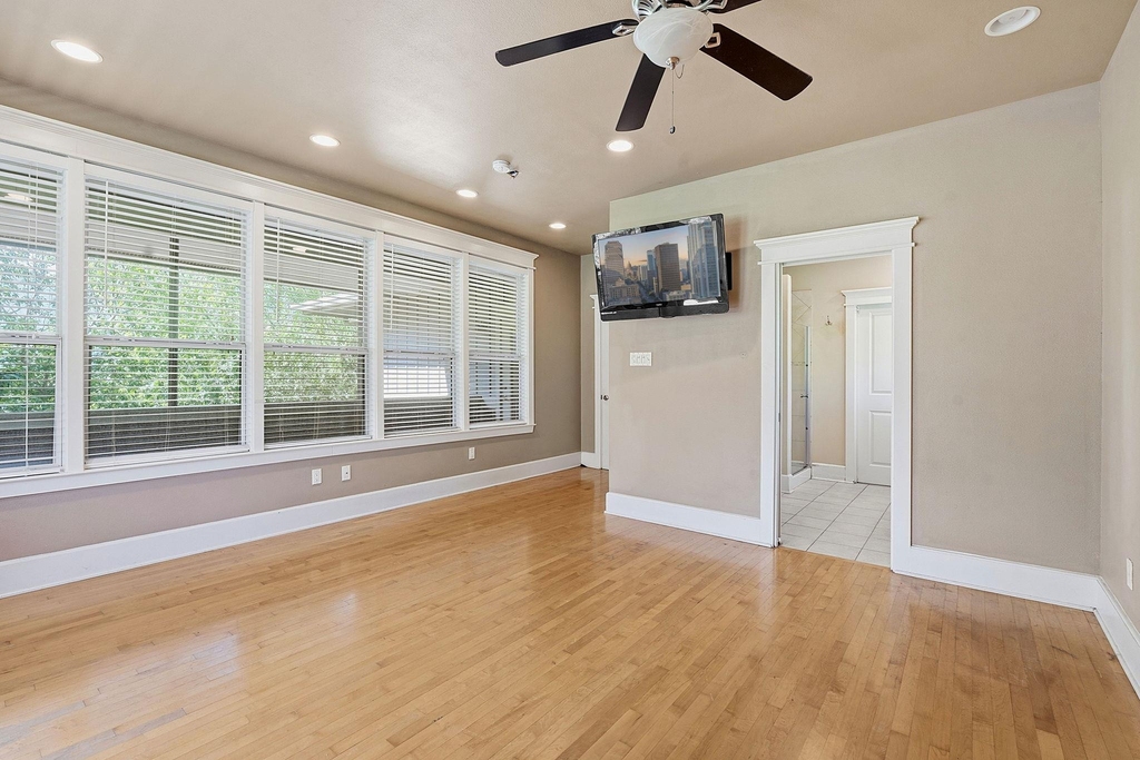 1305 Cometa St - Photo 10