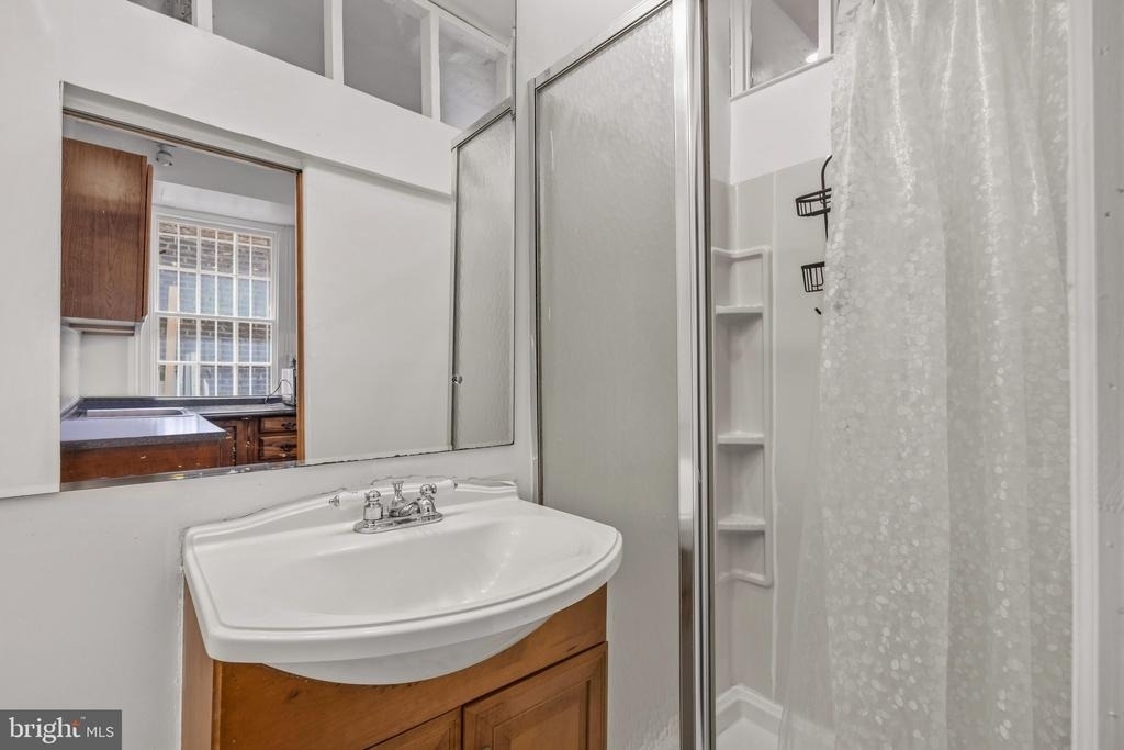 1205 4th Street Nw - Photo 17