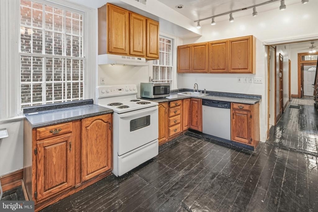 1205 4th Street Nw - Photo 12