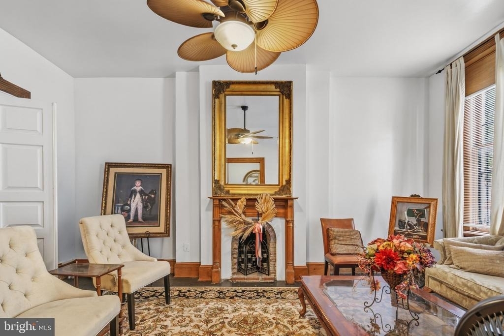 1205 4th Street Nw - Photo 3