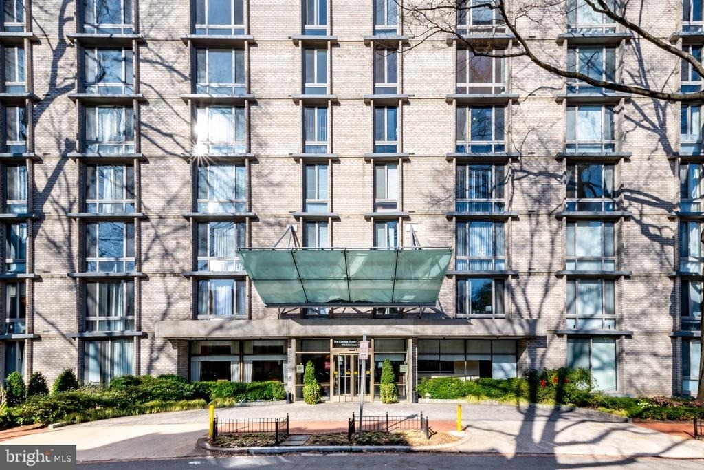 950 25th Street Nw - Photo 0